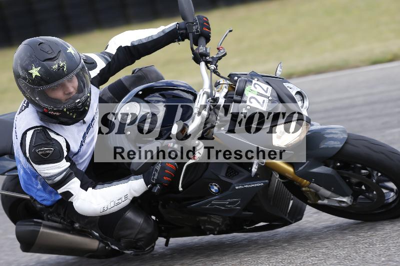 /19 26.05.2025 FREERIDE Training ADR/Gruppe M/22-1